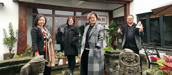 参观西湖龙井山上的民宿约取·云上